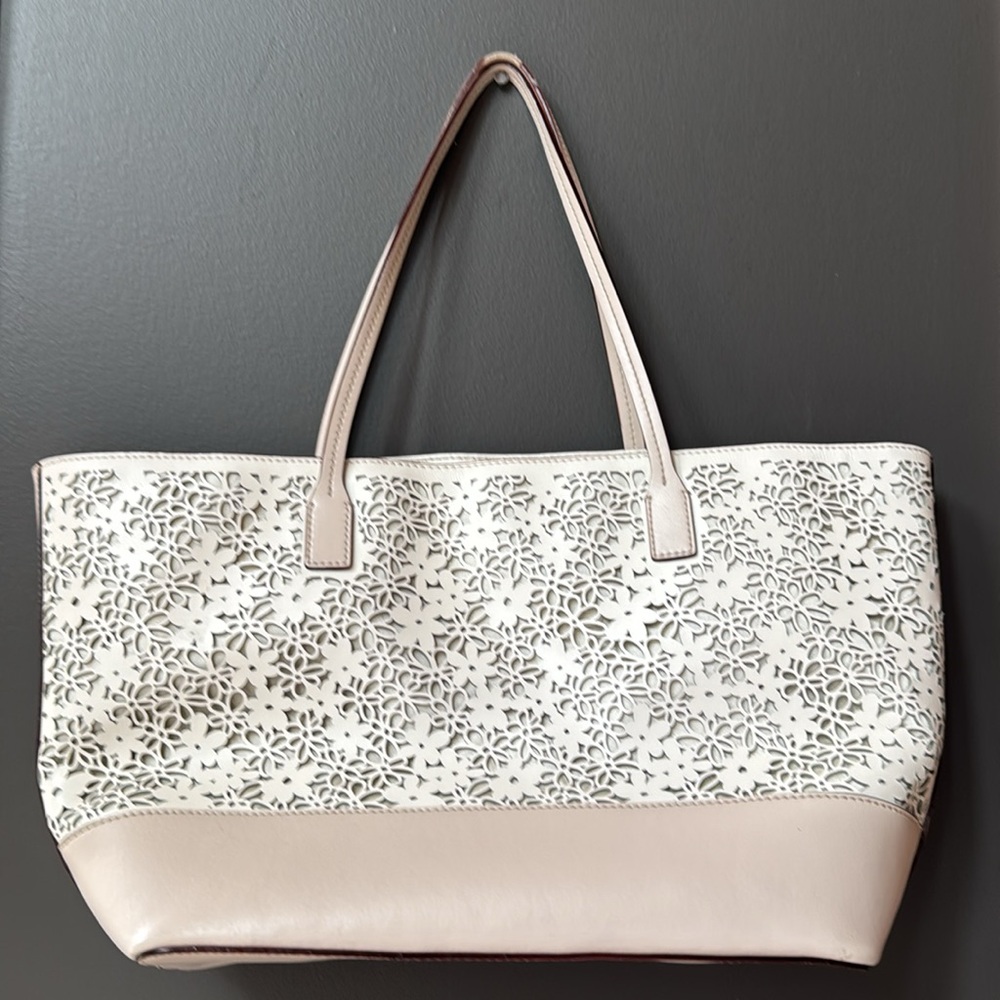 Kate Spade Purse - Picture 2 of 6